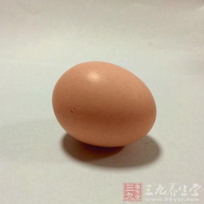 豬肉餡650克、雞蛋1個、馬蹄4個 豬肉餡650克、雞蛋1個、馬蹄4個