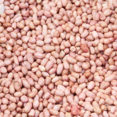 花生米100g,蔥適量,蒜瓣2個 花生米100g,蔥適量,蒜瓣2個