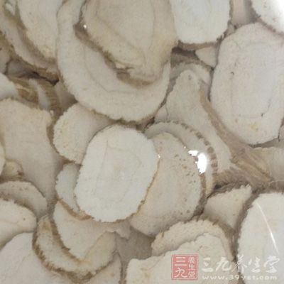 當歸30克,羊肉1500克,精制油100克 當歸30克,羊肉1500克,精制油100克