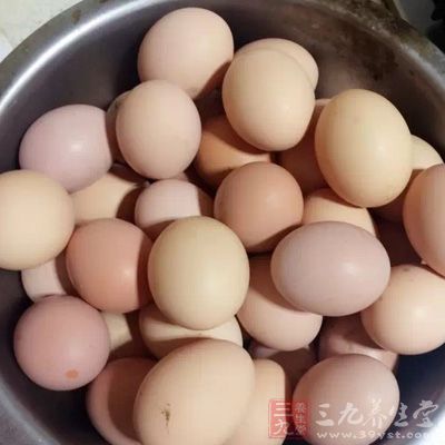 雞蛋不限個,日式高湯適量,濃口醬油、味醂 雞蛋不限個,日式高湯適量,濃口醬油、味醂