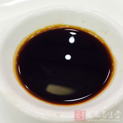 雞蛋10個,醬油150克,蚝油50克 雞蛋10個,醬油150克,蚝油50克