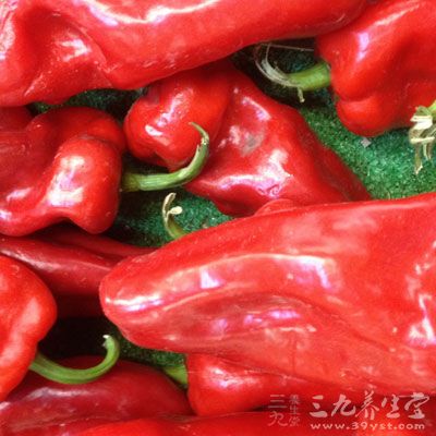 荷蘭豆，紅椒，蒜頭，鹽