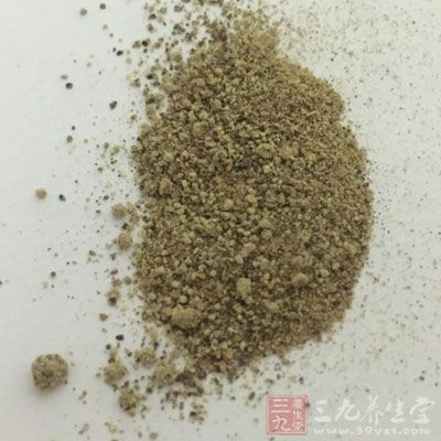 鹽5克，雞精3克，糖1克，胡椒粉1克