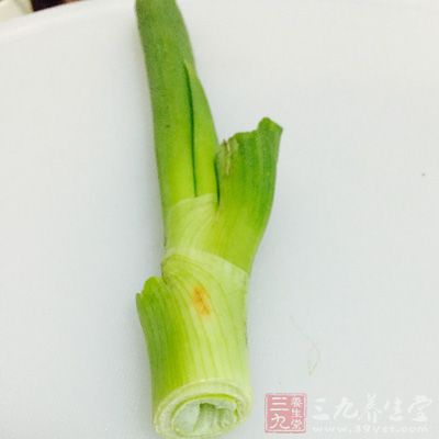蔥5克、料酒1/2勺
