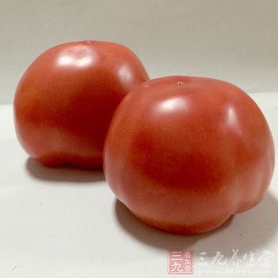 鮮烏冬面1包,豆泡50g,白菜葉50g,西紅柿1個 鮮烏冬面1包,豆泡50g,白菜葉50g,西紅柿1個