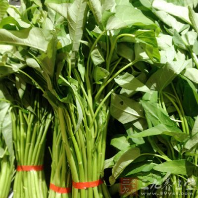 羊薄肉片150公克,空心菜200公克 羊薄肉片150公克,空心菜200公克