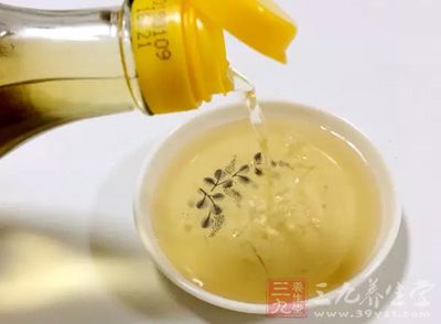 豬肉餡100g,黃酒1茶匙(5ml),朝天椒5根 豬肉餡100g,黃酒1茶匙(5ml),朝天椒5根