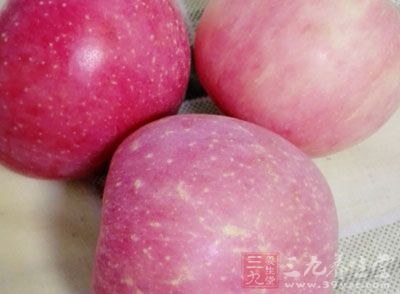 蘋果，米醋，冰糖，可密封的干淨瓶子、保鮮膜