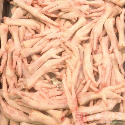 雞爪(適量)、泡椒(適量)、生姜(適量)