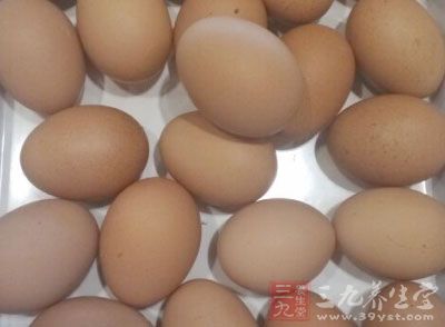 面粉，雞蛋，肉松