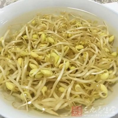 切面半斤、肉末80-100克、豆芽1把、胡蘿卜60克 切面半斤、肉末80-100克、豆芽1把、胡蘿卜60克
