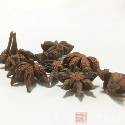 羊血，豆腐，蔥，姜，香菜，八角，鹽，雞精