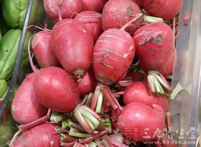 紅蘿卜350克，白糖70克，米醋50克