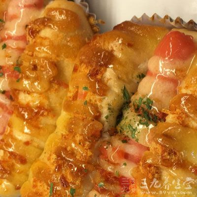 面包是人類食品中營養素含量最完全的