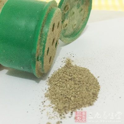 羊雜半斤，姜，蔥，料酒，香菜，鹽，雞精，米醋，胡椒粉