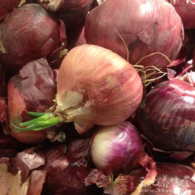 紅腐乳6塊+腐乳汁，洋蔥半個