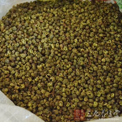花椒5克，香油5克，豌豆澱粉15克