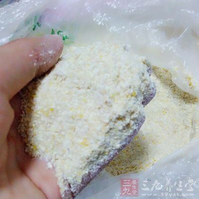 雞蛋5個,玉米澱粉10g,低粉40g 雞蛋5個,玉米澱粉10g,低粉40g