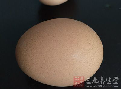 五花肉，香菇，黃花，木耳，口蘑，雞蛋，手擀面