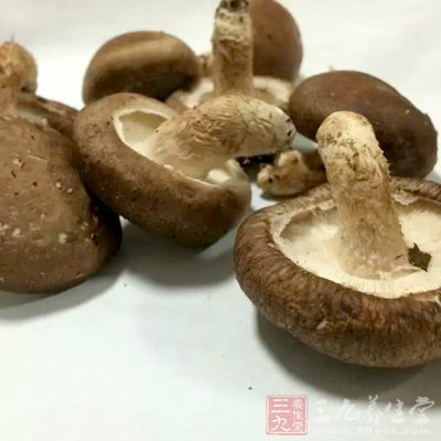 干木耳，干香菇，香干