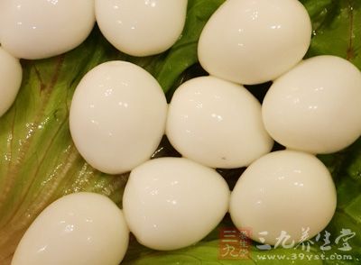 鹌鹑蛋適量、土雞蛋適量、可樂500ml、大料3個 鹌鹑蛋適量、土雞蛋適量、可樂500ml、大料3個