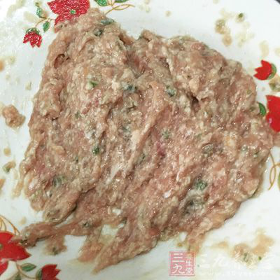 豬肉餡100克蔥、姜、辣醬2大勺