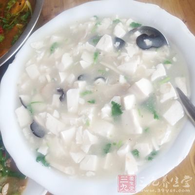 豆腐中含有微量元素鐵、鎂、鉀、銅、鈣、鋅、磷