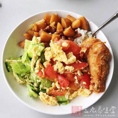 不吃正餐,飲食無常,零食不斷 不吃正餐,飲食無常,零食不斷