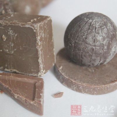 每天吃一些巧克力對寶寶出生後的行為有著積極的影響 每天吃一些巧克力對寶寶出生後的行為有著積極的影響