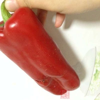 雞腿肉,自制四川泡白蘿卜,紅椒, 紅蘿卜 雞腿肉,自制四川泡白蘿卜,紅椒, 紅蘿卜