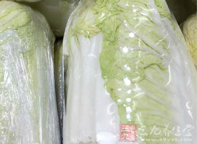 大白菜、菌粉、食鹽和葡萄糖
