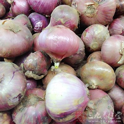 日式咖喱塊,洋蔥1個,土豆3個 日式咖喱塊,洋蔥1個,土豆3個
