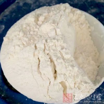 中型土豆1個,瘦肉100克,面粉50克 中型土豆1個,瘦肉100克,面粉50克
