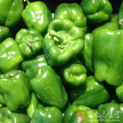 青椒，鹽，料酒，雞精，植物油