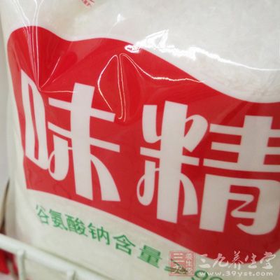 開鍋後,調入味精和香芹碎,拌勻即可 開鍋後,調入味精和香芹碎,拌勻即可