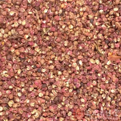 香料的種類可以根據口味添加,花椒、桂皮、香葉等 香料的種類可以根據口味添加,花椒、桂皮、香葉等