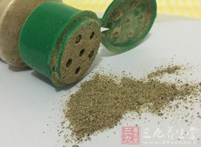 熟豬肚,木耳,冬筍,姜絲,鹽,料酒,胡椒粉 熟豬肚,木耳,冬筍,姜絲,鹽,料酒,胡椒粉