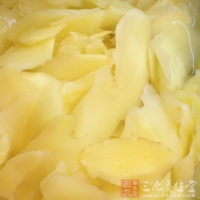 黃鼠魚(洗淨)三條,肉末50克,豆瓣50克,豆腐干一塊,適量的姜片、大蒜末 黃鼠魚(洗淨)三條,肉末50克,豆瓣50克,豆腐干一塊,適量的姜片、大蒜末