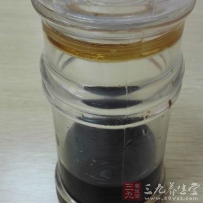 鹽3克，醬油3克，醋3克，味精4克