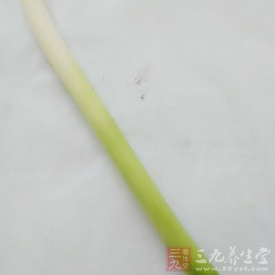 羊肋條肉,大蔥,姜,青菜,鹽,料酒,醬油,味精,雞精,胡椒粉 羊肋條肉,大蔥,姜,青菜,鹽,料酒,醬油,味精,雞精,胡椒粉
