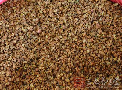 花椒5克,八角5克,豌豆澱粉10克 花椒5克,八角5克,豌豆澱粉10克