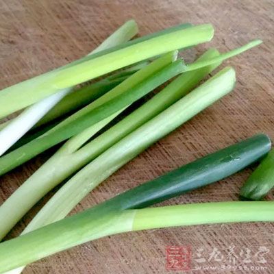 洋蔥，大蔥，蒜頭，肉糜，胡蘿卜，青椒