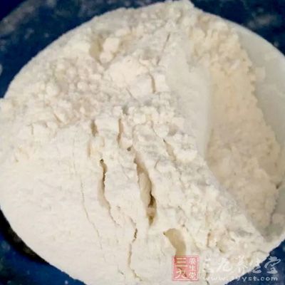 普通面粉250克,黃油50克,水30克,紅糖粉35克 普通面粉250克,黃油50克,水30克,紅糖粉35克