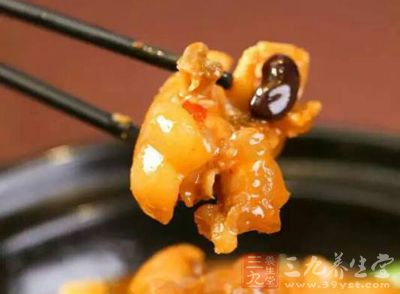 豬蹄富含膠原蛋白,脂肪含量比較低 豬蹄富含膠原蛋白,脂肪含量比較低