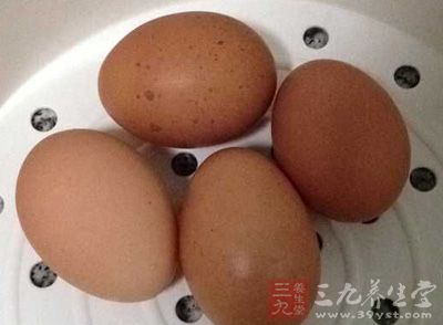 鹽2克,雞蛋1個50克,高筋面粉260克 鹽2克,雞蛋1個50克,高筋面粉260克