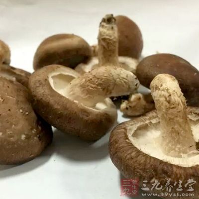 蝦米15克,荸荠100克,干香菇50克 蝦米15克,荸荠100克,干香菇50克