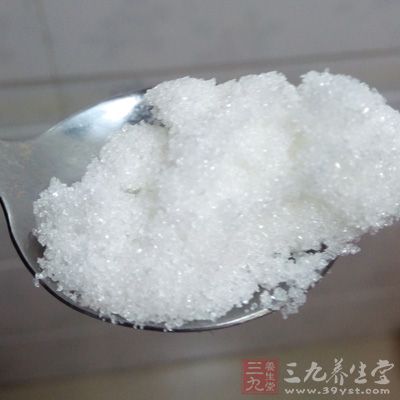 豬肉5000克、料酒100克、精鹽200克、五香粉30克、白糖50克 豬肉5000克、料酒100克、精鹽200克、五香粉30克、白糖50克