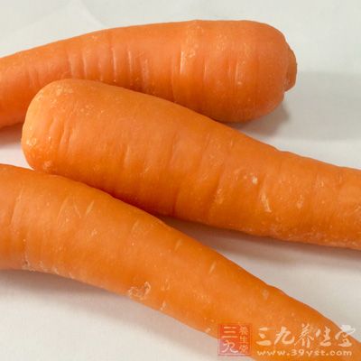 胡蘿卜，湖南臘肉，芹菜，木耳