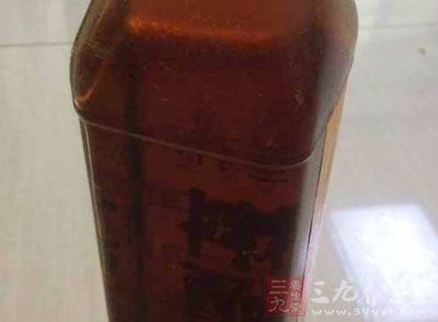 雞叉500克,炸雞粉45克,生抽1小勺,料酒1小勺,鹽1/2小勺 雞叉500克,炸雞粉45克,生抽1小勺,料酒1小勺,鹽1/2小勺