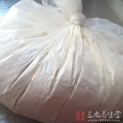 面粉100克,黃油40克,雞蛋1個 面粉100克,黃油40克,雞蛋1個